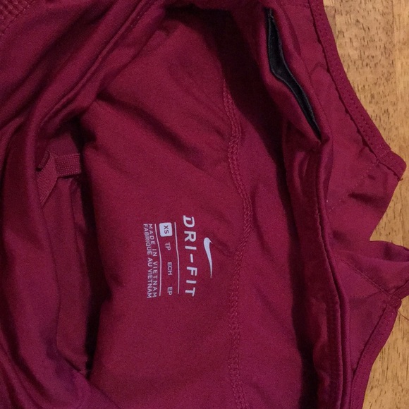 Nike xs Shorts - Picture 3 of 4